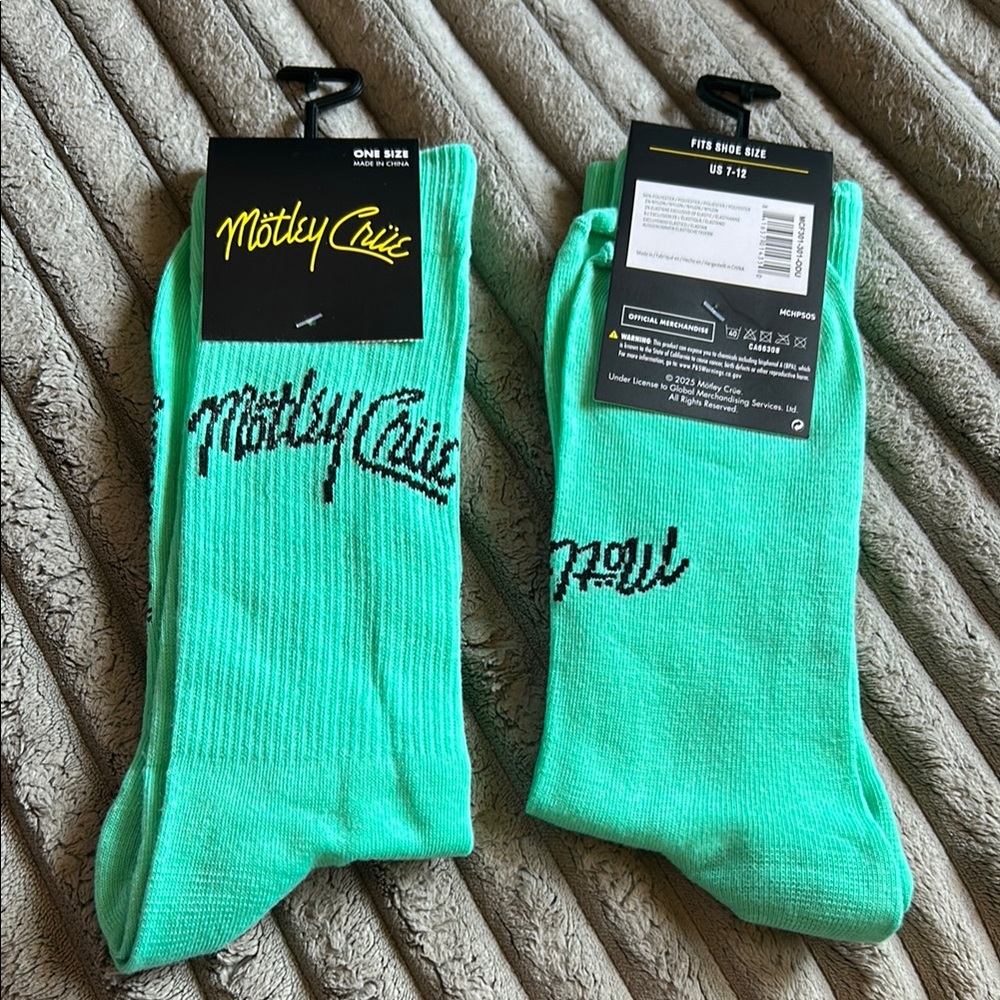 NWT Officially Licensed Motley Crüe Socks One Pair Unisex Size US 7-12 Turquoise